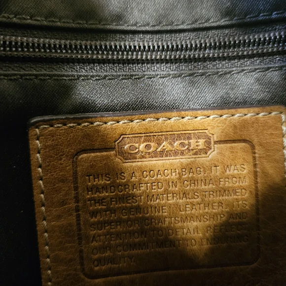 Vintage Coach Brown and Tan Signature Shoulder Bag - Picture 11 of 11